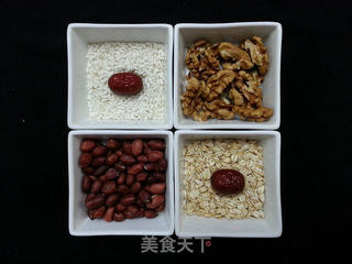 #高考倒计时营养早餐#最佳补脑滋养早餐核桃花生粥的做法步骤:3