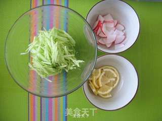 南极磷虾沙拉的做法步骤:2