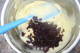 蔓越莓玛芬蛋糕的做法步骤:5