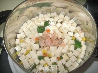 五彩南极磷虾豆腐羹的做法步骤:5
