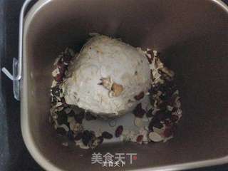 全麦核桃包——健康料足的软欧包的做法步骤:4