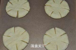红薯花朵面包的做法步骤:8