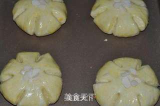 红薯花朵面包的做法步骤:10