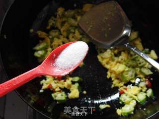秋葵蛋炒饭的做法步骤:8
