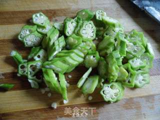 秋葵蛋炒饭的做法步骤:3