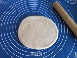 黑芝麻酱面包的做法步骤:4