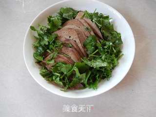 香菜拌猪肝的做法步骤:7