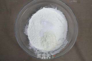 简易黄油卷(手工揉面版)的做法步骤:2