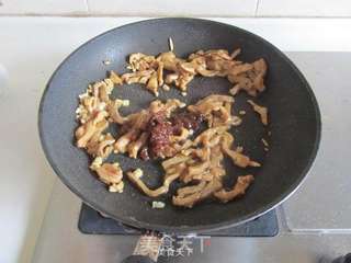 香菜肉丝拌拉皮的做法步骤:7