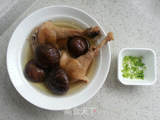 家有高考生=决战高考之香菇炖鸡腿的做法步骤:8