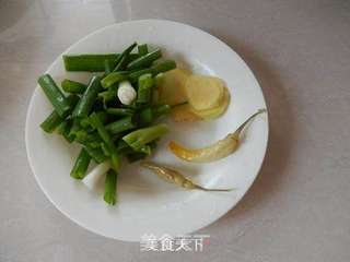 鱼头粉皮煲的做法步骤:3