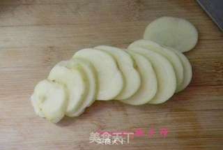 麻辣肠烧土豆的做法步骤:3