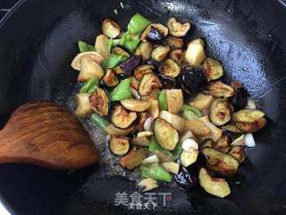 地三鲜的做法步骤:16
