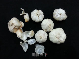立夏鳝鱼赛人参--详解入口滑嫩清香的蒜焖鳝鱼的做法步骤:2