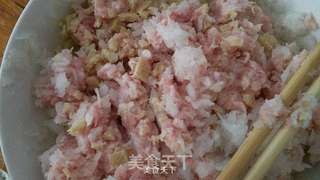 白萝卜肉包子的做法步骤:4
