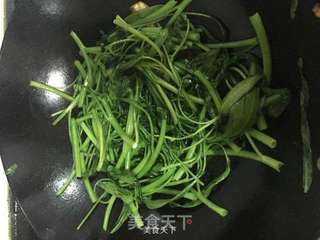 蒜蓉空心菜的做法步骤:3