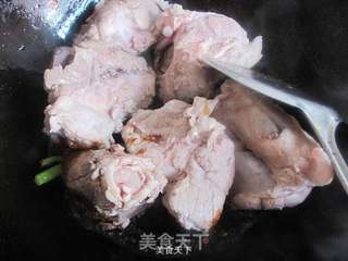 解馋大餐---酱大骨的做法步骤:4