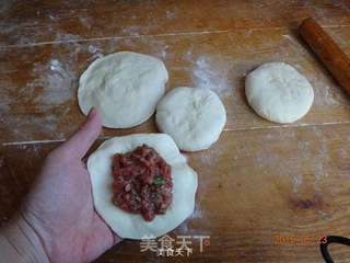 美味牛肉馅饼的做法步骤:9