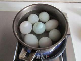 自制腌咸蛋的做法步骤:10