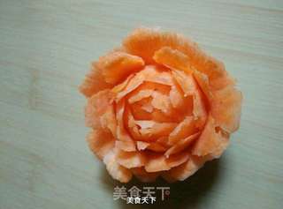 雕刻白萝卜花的做法步骤:7