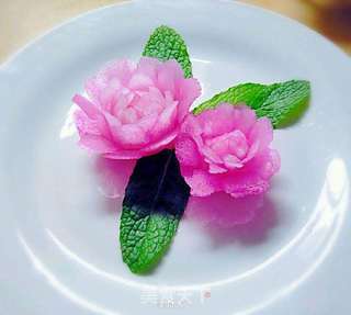 雕刻白萝卜花的做法步骤:11