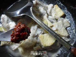 鲜素鸡烧牛蛙的做法步骤:10