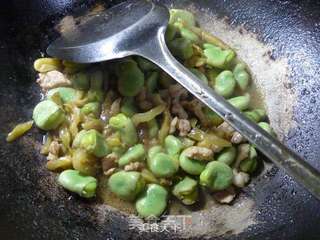 榨菜五花肉炒蚕豆的做法步骤:9