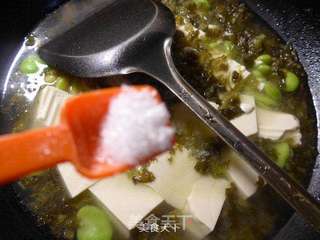 雪菜蚕豆豆腐羹的做法步骤:8
