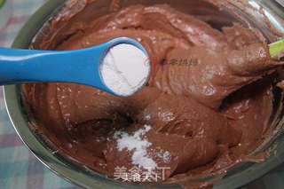 黑森林鲜花裸蛋糕的做法步骤:12