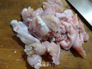鲜素鸡烧牛蛙的做法步骤：3