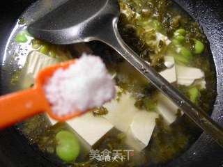 雪菜蚕豆豆腐羹的做法步骤:7