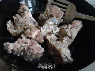 东北酱大骨的做法步骤:6