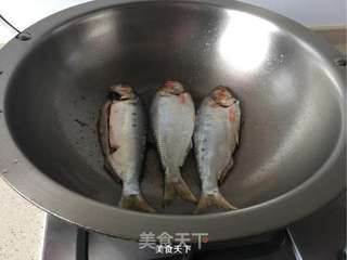 【红烧小野鱼】的做法步骤:8