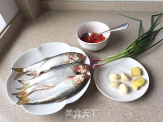 【红烧小野鱼】的做法步骤:5