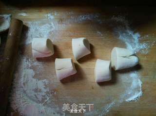 菊花豆沙包的做法步骤：2