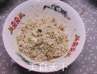 端午粽子——糯米花生咸肉粽的做法步骤:9