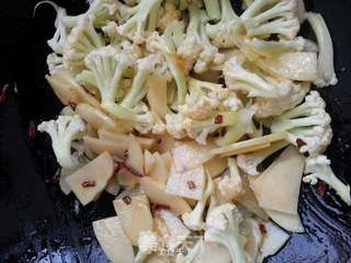 彩椒花菜炒土豆片的做法步骤:6
