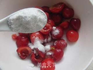 樱桃奶油蛋糕卷的做法步骤:13