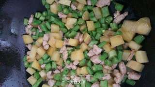 豆角焖饭的做法步骤：2