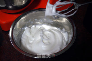 教你做不掉皮的蛋糕卷【改良小四卷】的做法步骤:3