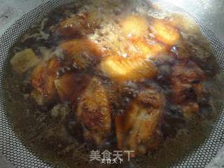 红烧鸡翅的做法步骤:7