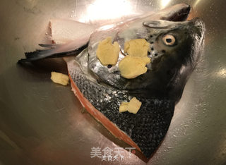三文鱼牛奶豆腐汤的做法步骤：3