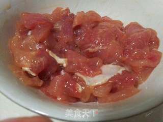 秋葵炒肉 男人菜补肾菜的做法步骤:2