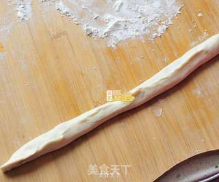 三个秘方做酥软千层的烫面葱花酥饼的做法步骤:6
