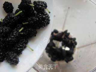 夏日简单冷饮---桑椹乃昔的做法步骤:3