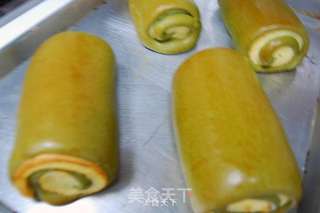 德普烤箱食谱——抹茶戚风面包卷的做法步骤:6