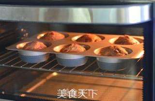 红糖樱桃玛芬的做法步骤:10