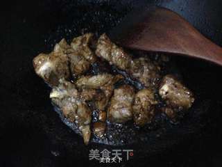 萝卜丝干红烧排骨的做法步骤:3