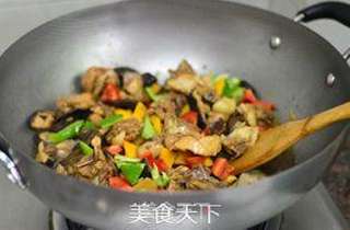 彩椒香菇鸡的做法步骤:13