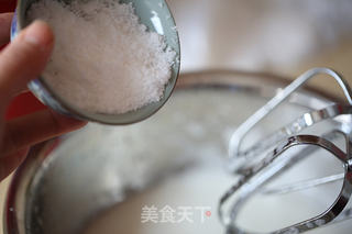 和宇治抹茶的夏日约会——抹茶草莓卷的做法步骤:8